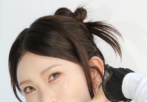 최준희, 빠져드는 눈빛