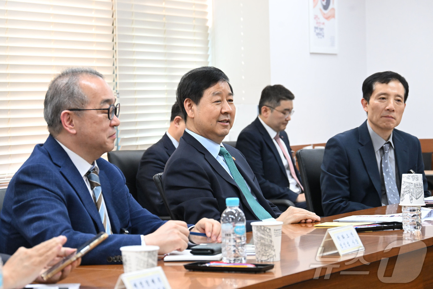 (서울=뉴스1) = 구윤철 부총리 겸 재정경제부 장관이 24일 서울 종로구 정부서울청사에서 열린 주요기업 사장단 간담회에서 인사말을 하고 있다. (재정경제부 제공. 재판매 및 DB …