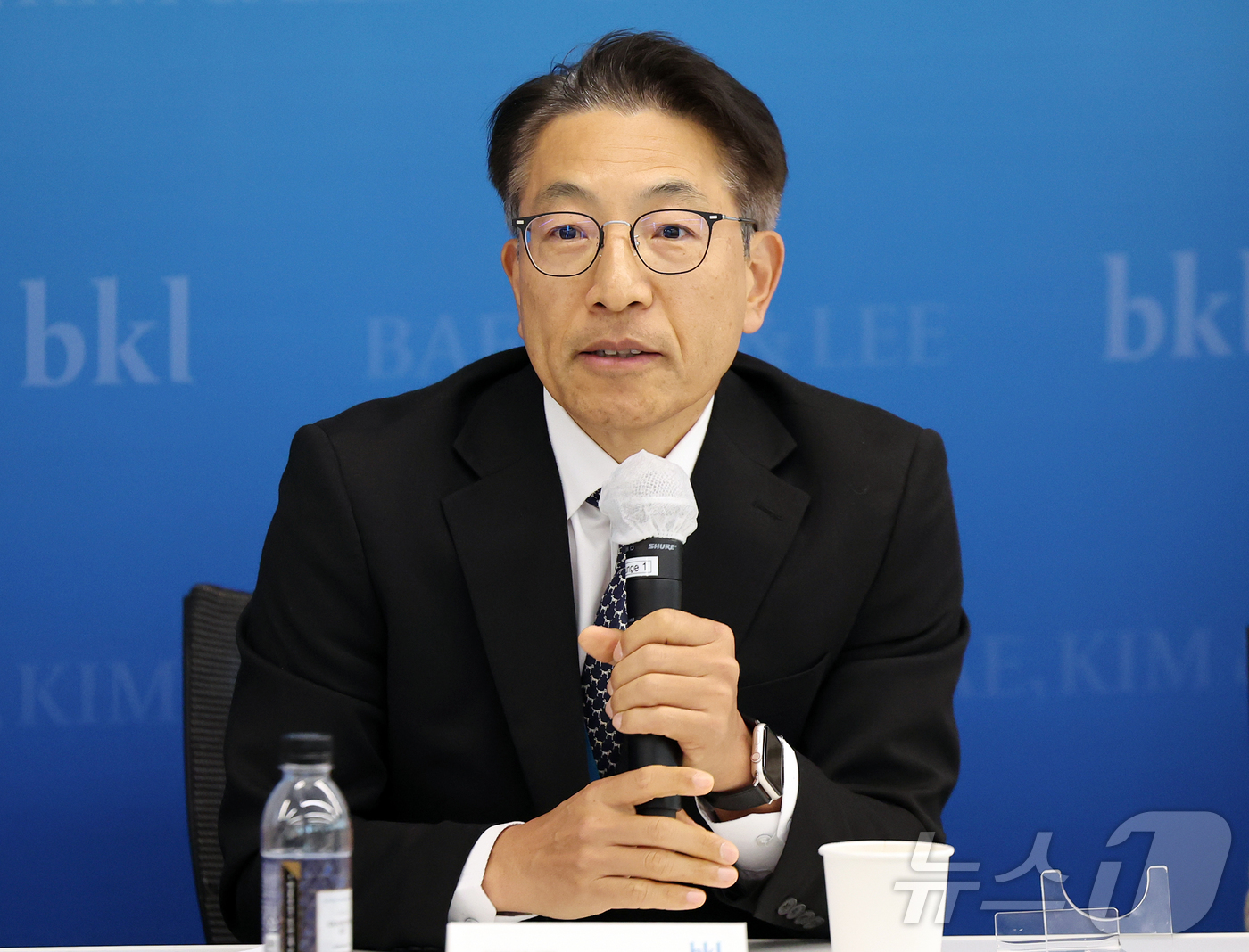 (서울=뉴스1) 김진환 기자 = 오창현 법무법인 태평양 고문이 24일 서울 종로구 우정국로 법무법인(유한) 태평양 25층 세미나실에서 열린 '약가제도 대변혁 시대의 제약바이오산업 …