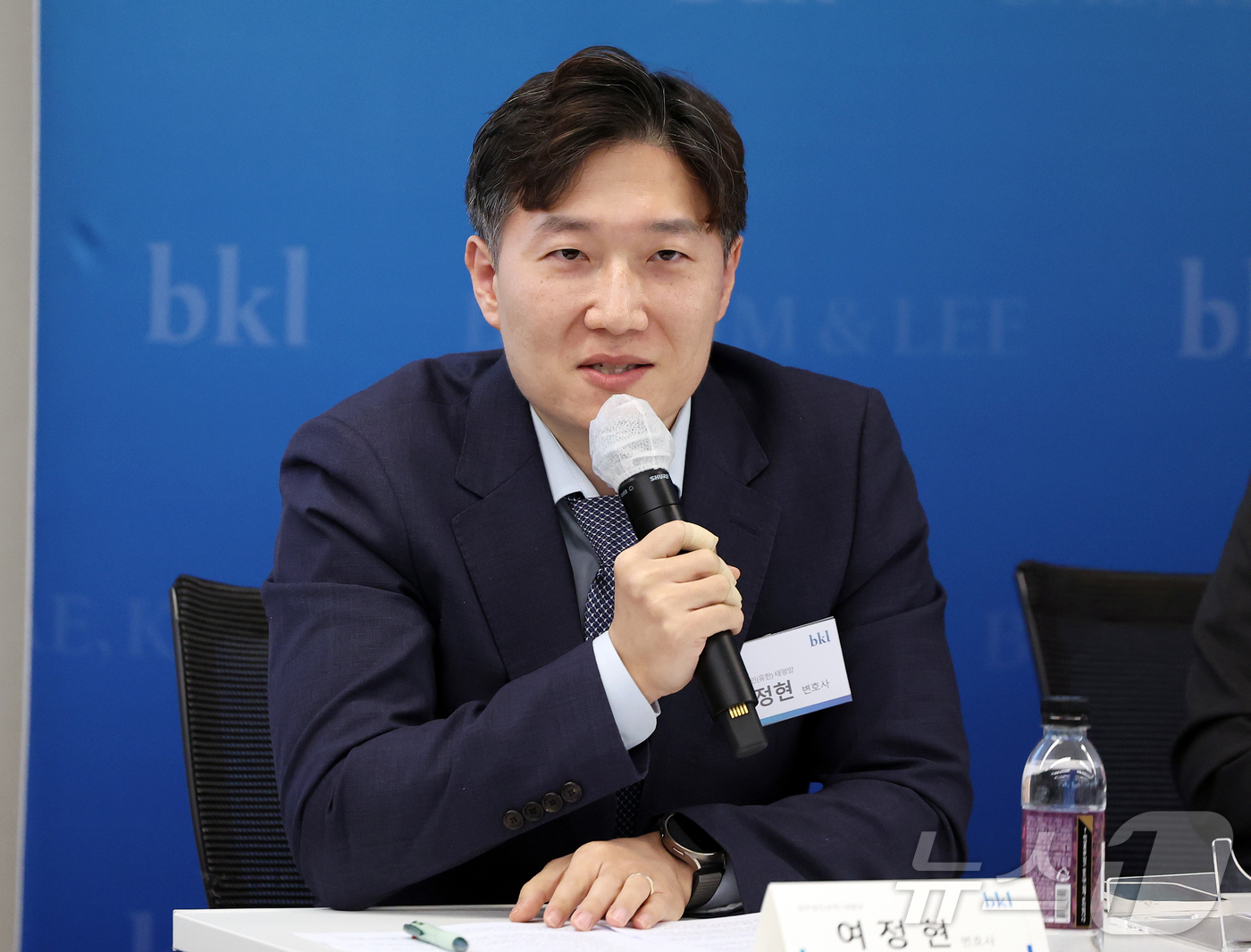 (서울=뉴스1) 김진환 기자 = 여정현 법무법인 태평양 변호사가 24일 서울 종로구 우정국로 법무법인(유한) 태평양 25층 세미나실에서 열린 '약가제도 대변혁 시대의 제약바이오산업 …