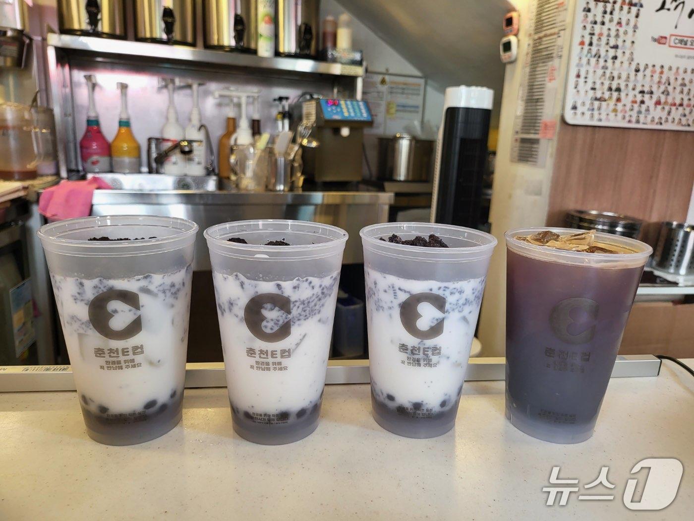 본문 이미지 - 카페 춘천 e컵 사용 현장.(춘천시 제공, 재판매 및 DB금지) 