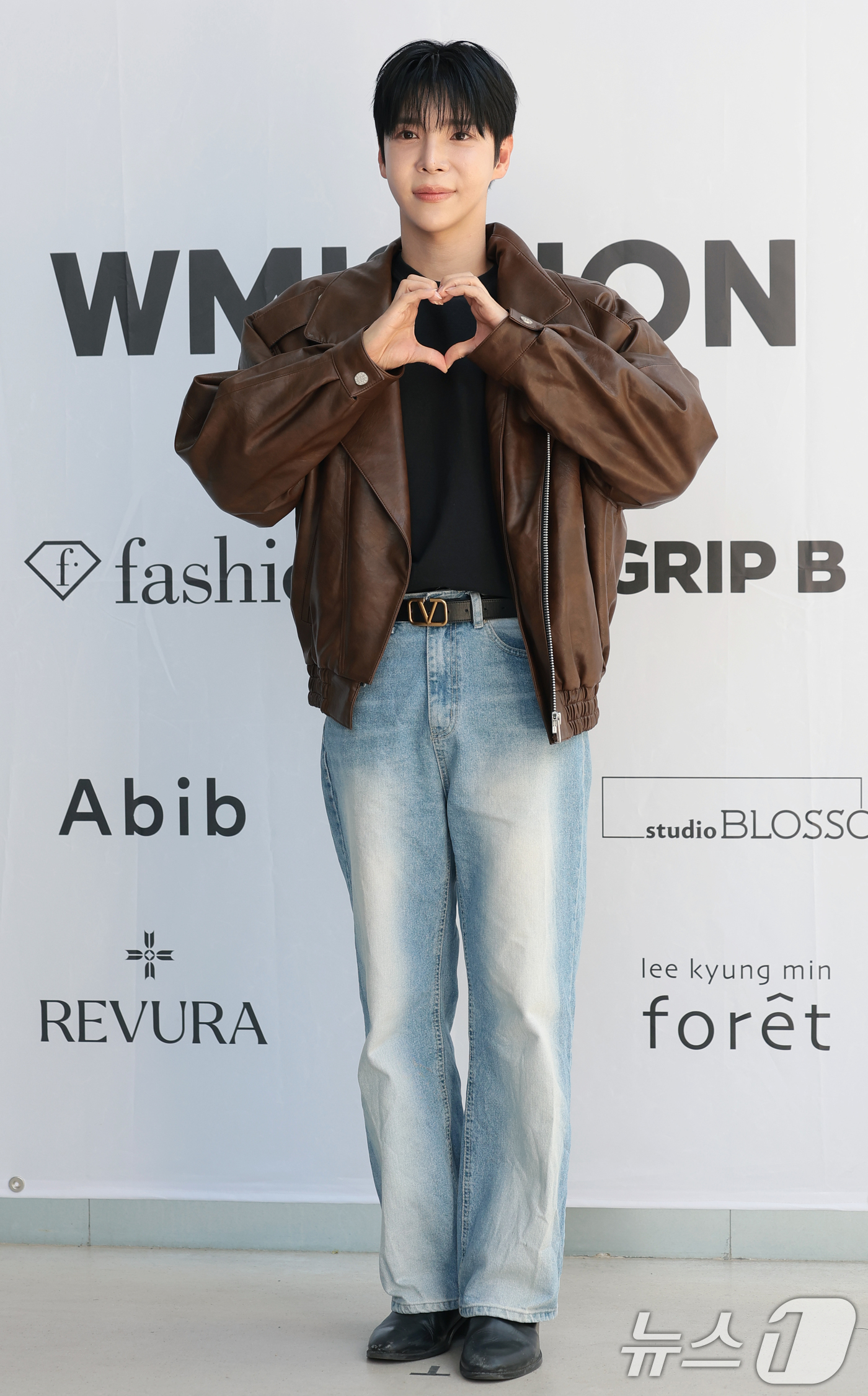 (서울=뉴스1) 권현진 기자 = 그룹 제니스의 현우가 24일 성동구 성수동 더블유미션에서 열린 ‘홀리넘버세븐과 코타로 타니야마의 콜라보 팝업 전시’에 참석해 포즈를 취하고 있다. …