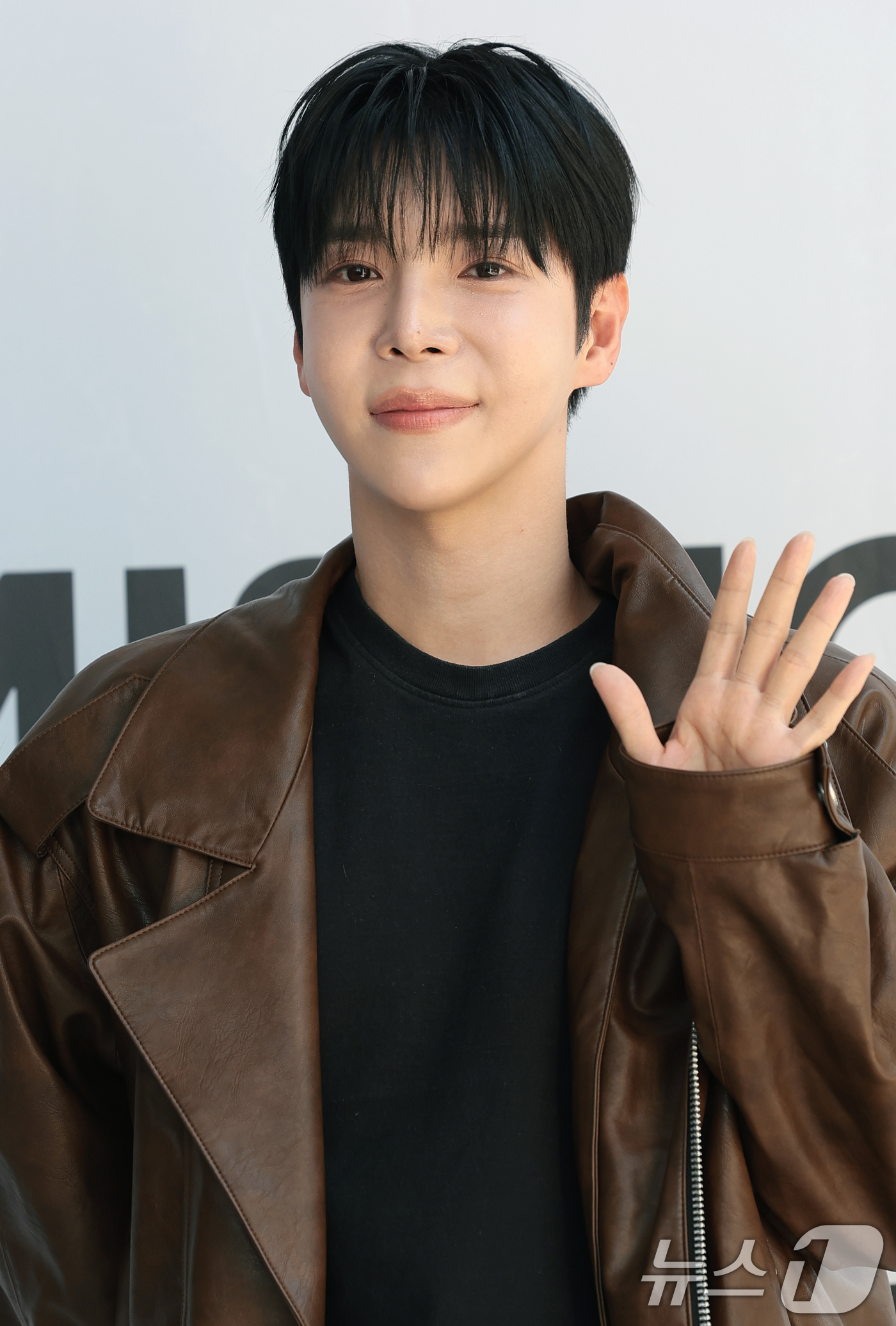 (서울=뉴스1) 권현진 기자 = 그룹 제니스의 현우가 24일 성동구 성수동 더블유미션에서 열린 ‘홀리넘버세븐과 코타로 타니야마의 콜라보 팝업 전시’에 참석해 포즈를 취하고 있다. …