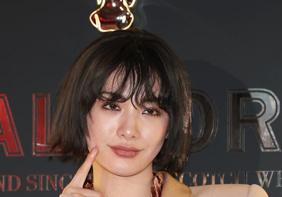 나나, 무심한듯 사랑스럽게