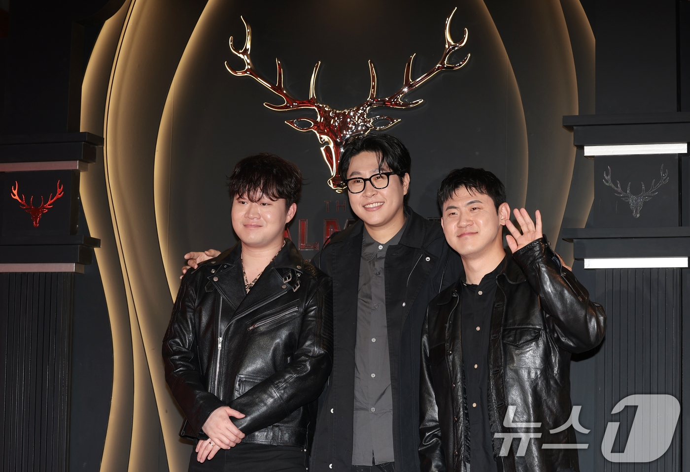 (서울=뉴스1) 권현진 기자 = 피식대학 정재형(왼쪽부터)과 이용주, 김민수가 24일 서울 강남구 논현동에서 열린 ‘달모어, Private Evening Party with Ric …