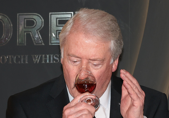 리차드 패터슨, 한국 찾은 마스터