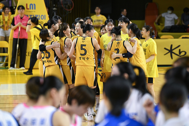 KB스타즈, 챔프전 2연승… 통산 3번째 통합 우승까지 1승