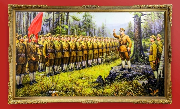 김정은 "총대의 위력으로 혁명 전진"…조선인민군 창건 94주년 부각[데일리 북한]