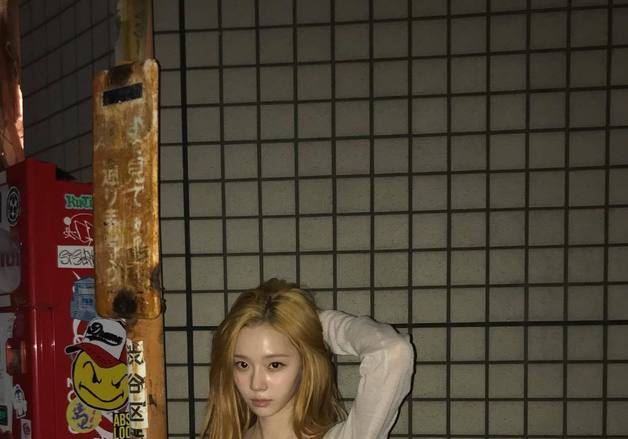 에스파 윈터, 日 길거리 밝히는 미모…압도적 청순미 [N샷]