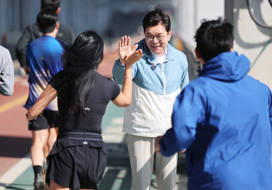 러너들 만난 정원오…캠프 대변인단엔 김동아·이주희·김규현 합류