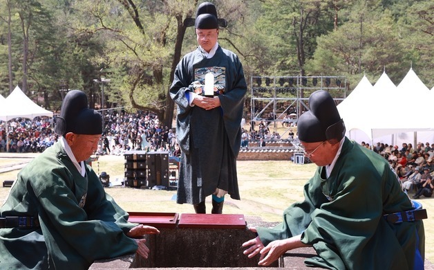 극장서 \'왕사남\' 보고 영월서 단종문화제 즐기고