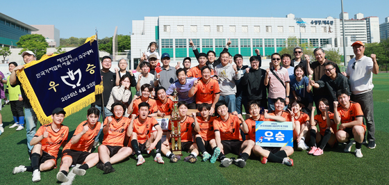 뉴스1, 기협 축구대회 사상 첫 '우승' 쾌거