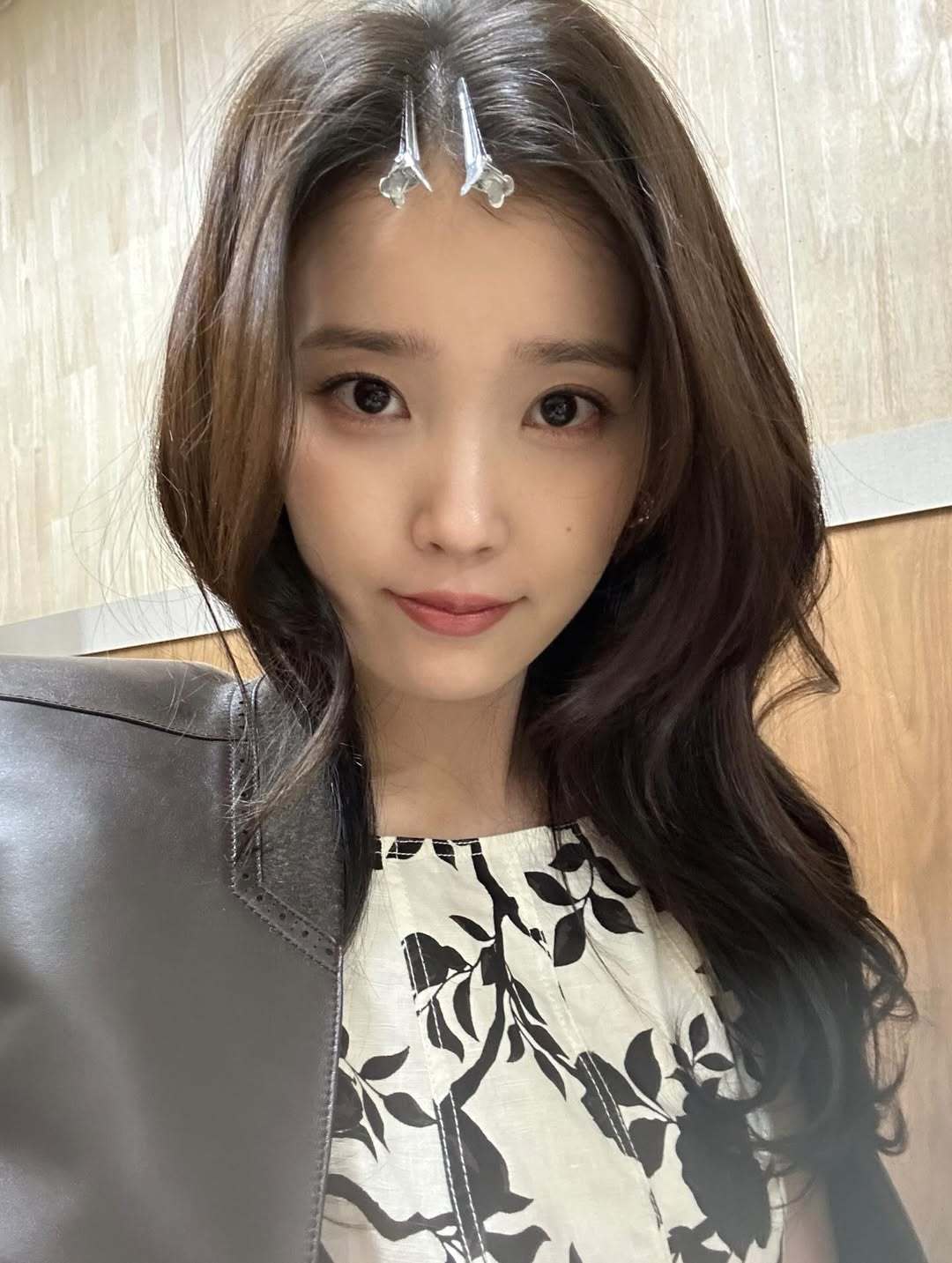 본문 이미지 - 사진=아이유 인스타그램 갈무리