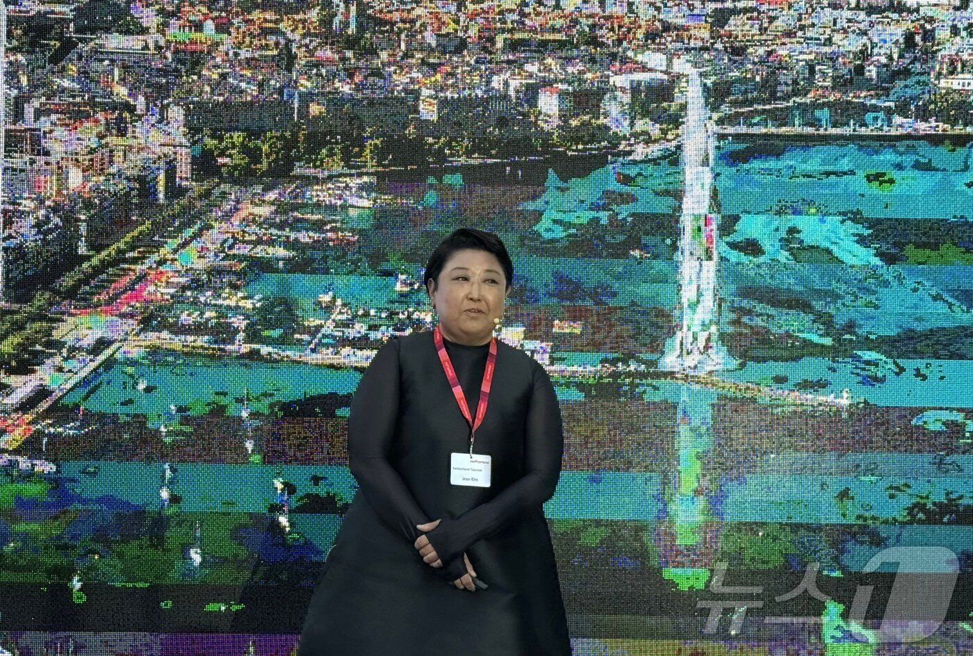 본문 이미지 - 지난 24일 오후 서울 종로구 스위스대사관저에서 발표하고 있는 김지인 스위스관광청 한국지사장 ⓒ 뉴스1 윤슬빈 관광전문기자