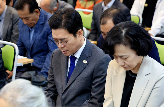 주말예배 참석한 정원오 후보 부부