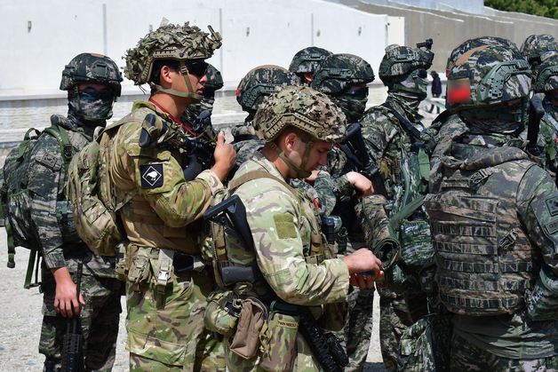 포항 바다 달린 KAAV…해군·해병대 상륙훈련에 미·뉴질랜드군 합류