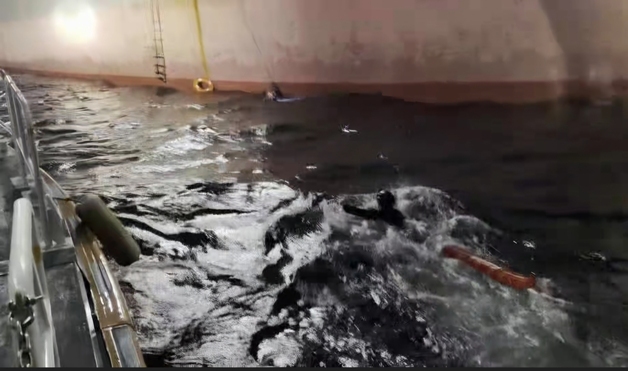 울진 해상서 실종된 다이버 12시간만에 구조