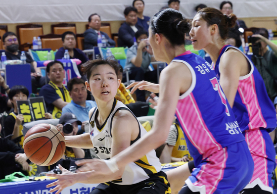 가로막힌 허예은