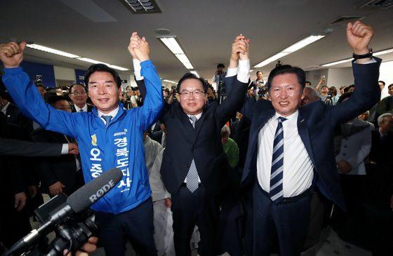 보수 텃밭 '김부겸 vs 추경호'…"대구 경제, 내가 살린다"