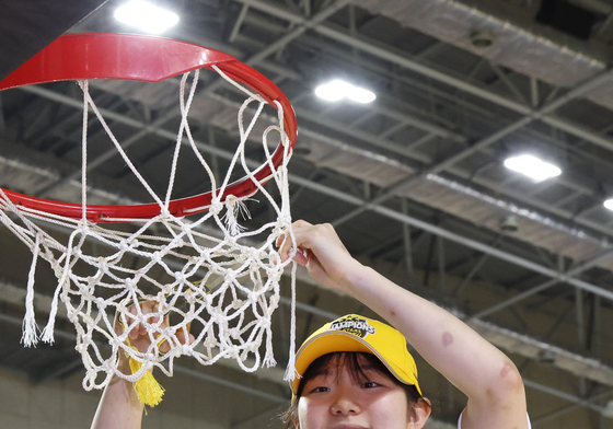 '챔프전 MVP' KB 허예은 "올해 국제대회서도 사고 치고 싶다"