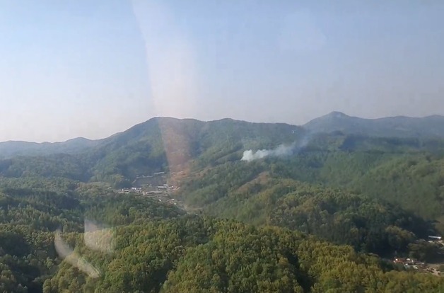 바싹 마른 충북, 하루 새 산불 4건…청주·단양·옥천·영동서 화재