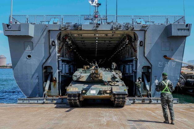 해군·해병대, 합동상륙훈련 실시…독석리 해안서 '결정적 행동'