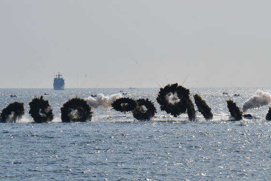 해병대 KAAV 해안돌격