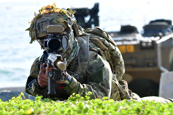해병대 상륙훈련에 참가한 뉴질랜드 육군