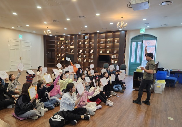 "대한제국 외교 현장, 가족이 함께 배워요"…'석조전에서 만난 세계'