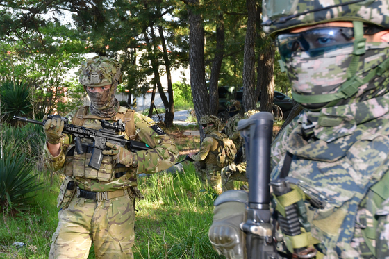 한국 해병대와 뉴질랜드 육군의 첫 만남