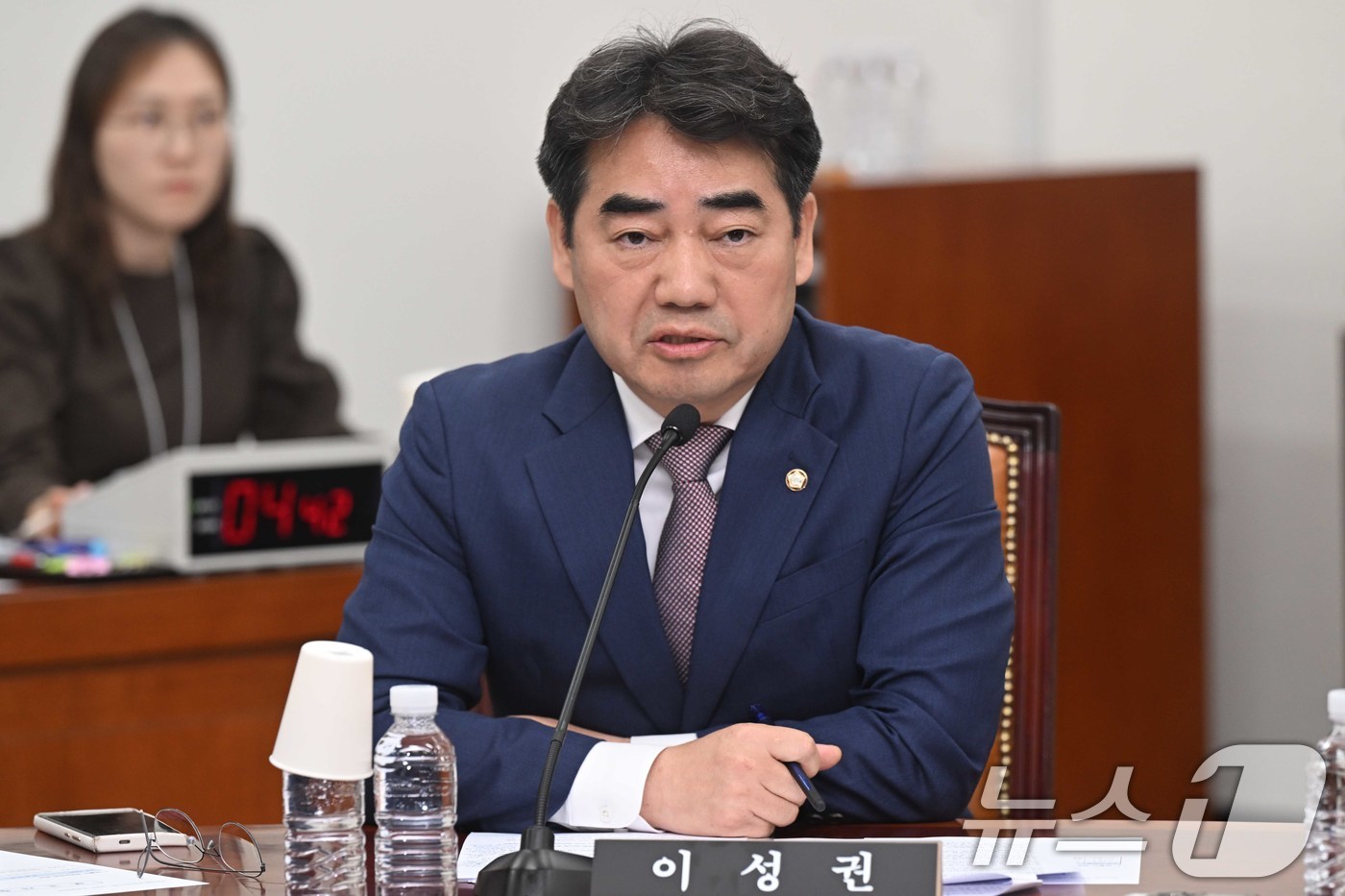 (서울=뉴스1) 국회사진기자단 = 이성권 국민의힘 의원이 27일 서울 여의도 국회에서 국민의힘 주도로 열린 정보위원회 전체회의에서 발언하고 있다. 2026.4.27/뉴스1