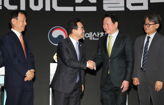 박홍근 "탄소크레딧 거래소 개설"…한국형 자발적 탄소시장 만든다