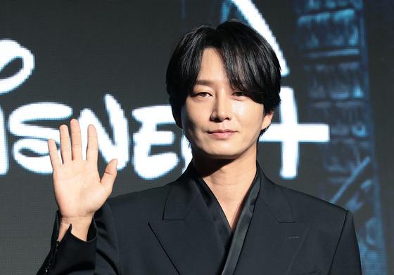 이현욱, 욕망에 베팅한 남자 이도경