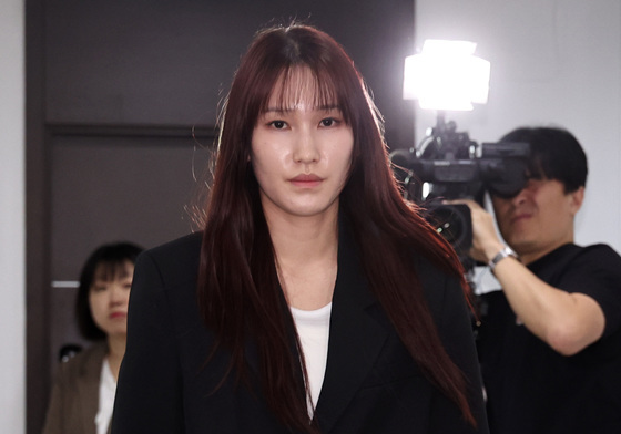 상벌위 출석하는 안혜진