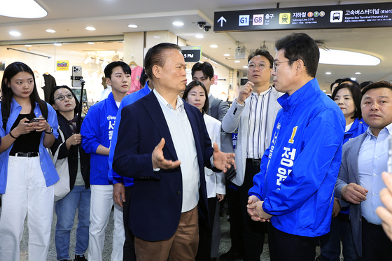 고터몰 상황 듣는 정원오 후보