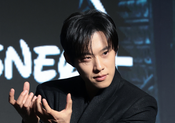 김성철, 강렬한 눈빛