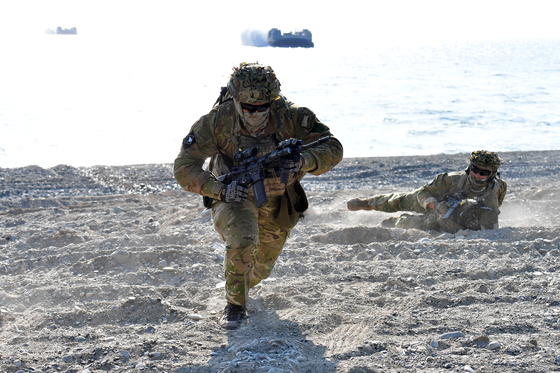 뉴질랜드 육군 돌격 앞으로
