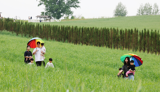 내일 낮 최고 23도 '평년 수준'…충청·전북·경북 '건조'