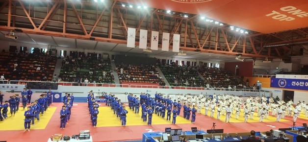 '청풍기 전국유도대회' 개막…청주 숙박업소·식당가 활기