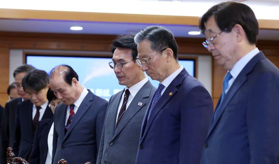 金총리 "특별한 희생에 특별한 보상"…첫 보훈위 회의 원칙 강조