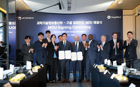 하사비스 만난 배경훈 "'미토스 쇼크·전쟁용 AI' 문제 협력 하자"