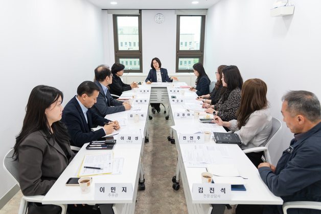 이미선 기상청장, 기상 콜센터 점검…고령층 상담·악성민원 대응