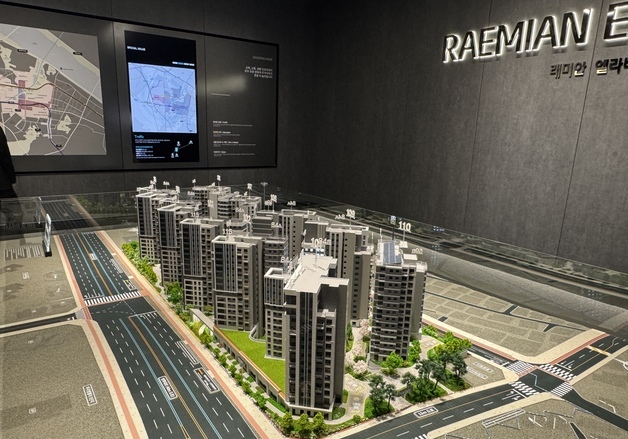 국평 18억 '래미안 엘라비네', 무순위 56가구에 1209건 청약