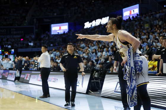 5반칙 퇴장 당한 마레이의 항의