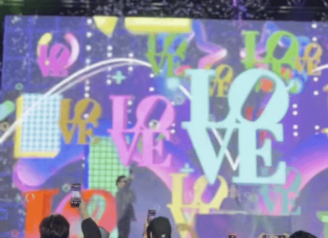 본문 이미지 - 지난 18일 충북 진천 '더 빌리지'에서 진행된 '데스티네이션 디펜더 2026'에서 에픽하이가 공연을 하고 있다.  ⓒ 뉴스1 박기범 기자 