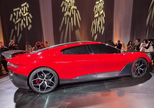 "0.9초 만에 시속 100㎞"…드리미, 로켓 부스터 장착한 괴물카 공개