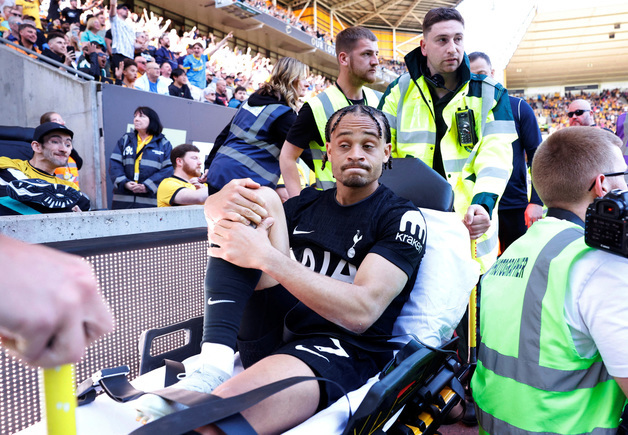 '손흥민의 7번' 물려받았던 시몬스, 십자인대 파열…토트넘 어쩌나?