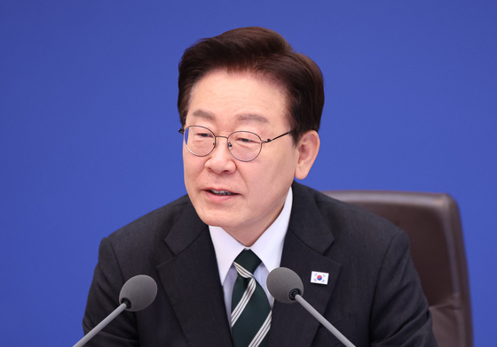 李대통령 "고유가 피해지원금, 경제회복 불씨 파급 효과 예상"