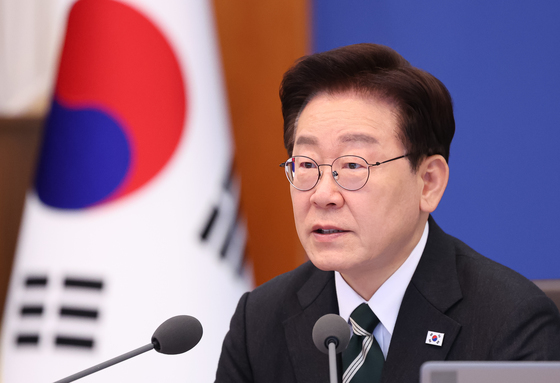 李대통령 "교권-학생인권 제로섬 아냐…교권 보호 강화방안 조속히 마련"