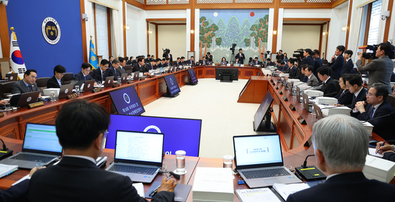 국무회의 주재하는 이재명 대통령